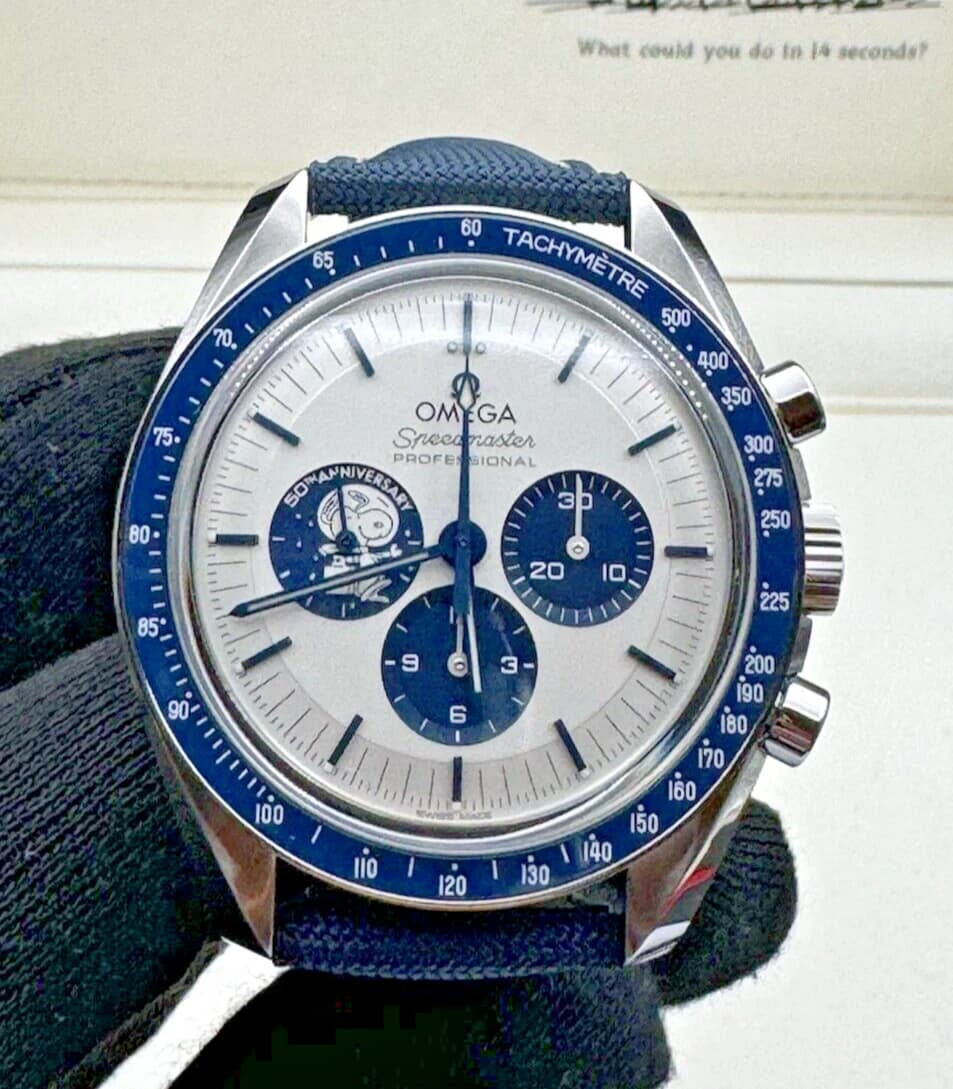 NEW 2025 Omega Speedmaster SILVER SNOOPY AWARD BLUE 310.32.42.50.02.001 Watch